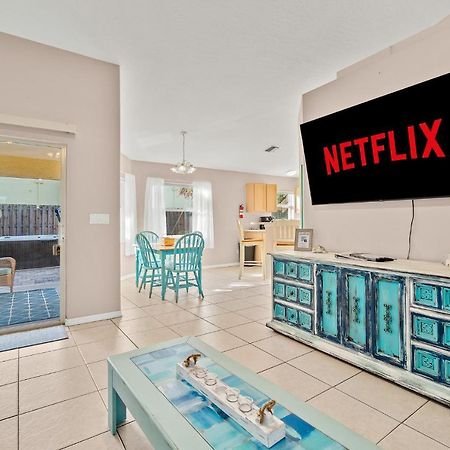 Sunset Serenity - 3Br Beach Townhome With Outdoor Patio - New Hot Tub, Steps To Ocean Fun! Melbourne Kültér fotó