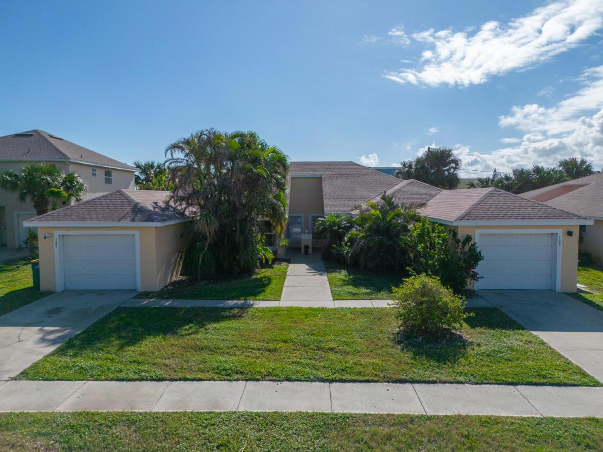 Sunset Serenity - 3Br Beach Townhome With Outdoor Patio - New Hot Tub, Steps To Ocean Fun! Melbourne Kültér fotó