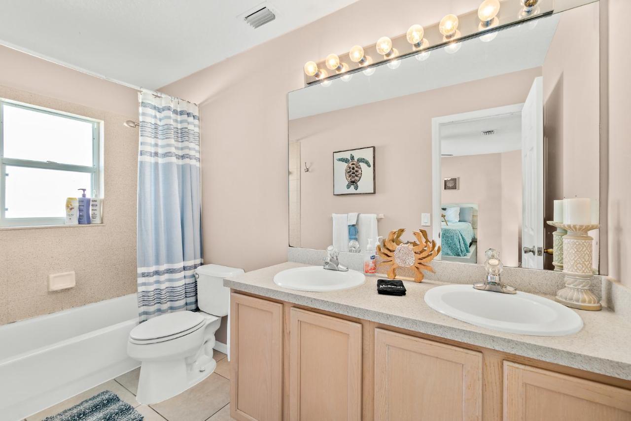 Sunset Serenity - 3Br Beach Townhome With Outdoor Patio - New Hot Tub, Steps To Ocean Fun! Melbourne Kültér fotó