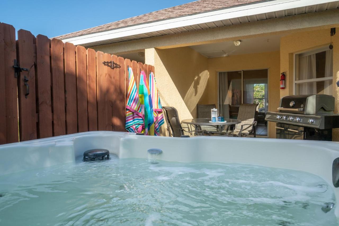 Sunset Serenity - 3Br Beach Townhome With Outdoor Patio - New Hot Tub, Steps To Ocean Fun! Melbourne Kültér fotó